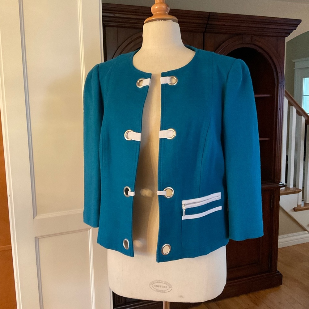 Beautiful jacket/blazer by WORTH